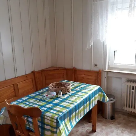 Ferienhaus Muller شقة *